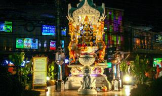 辱骂游客女店员道歉